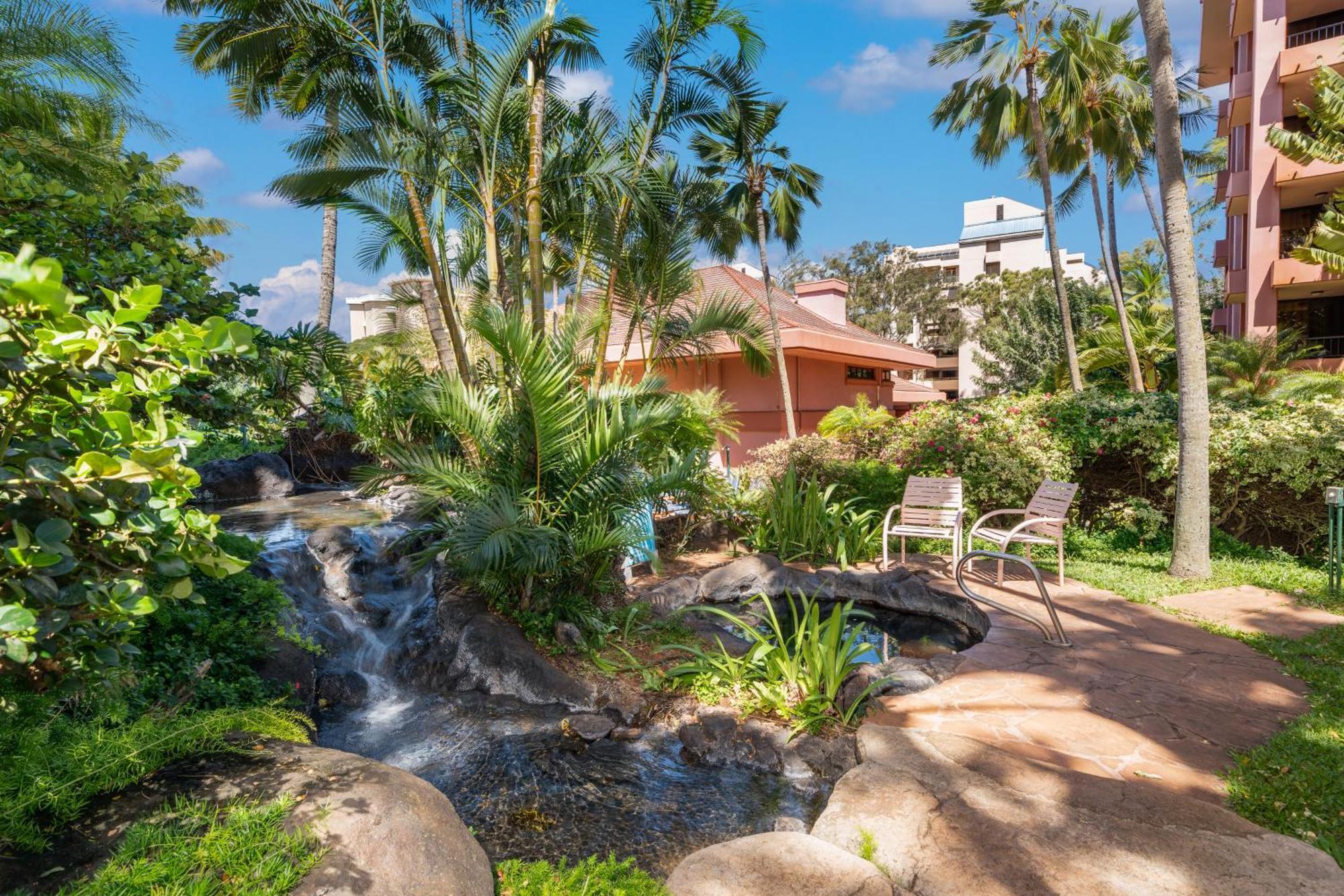 Kahana Falls Resort Napili-Honokowai Экстерьер фото